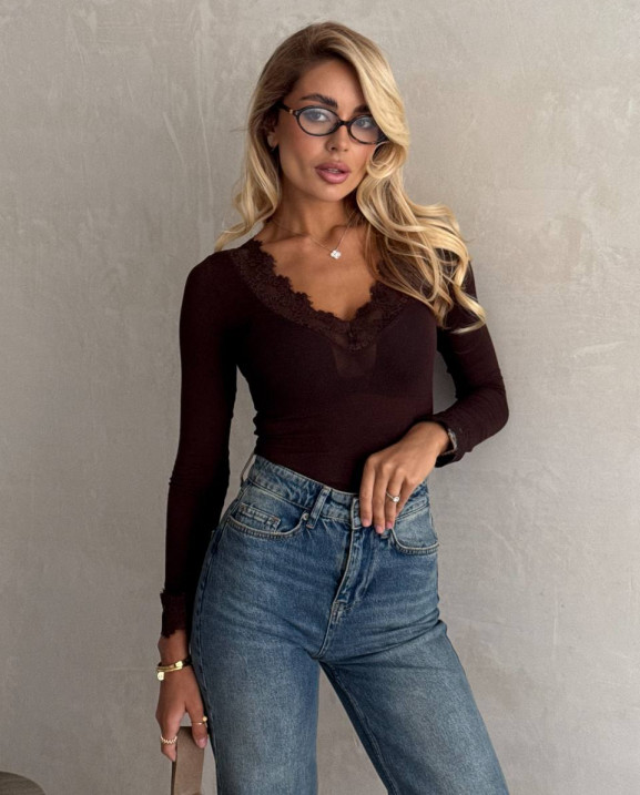 124 Лонгслів з мереживом